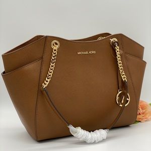 MICHAEL KORS LG CHAIN SHOULDER TOTE LUGGAGE